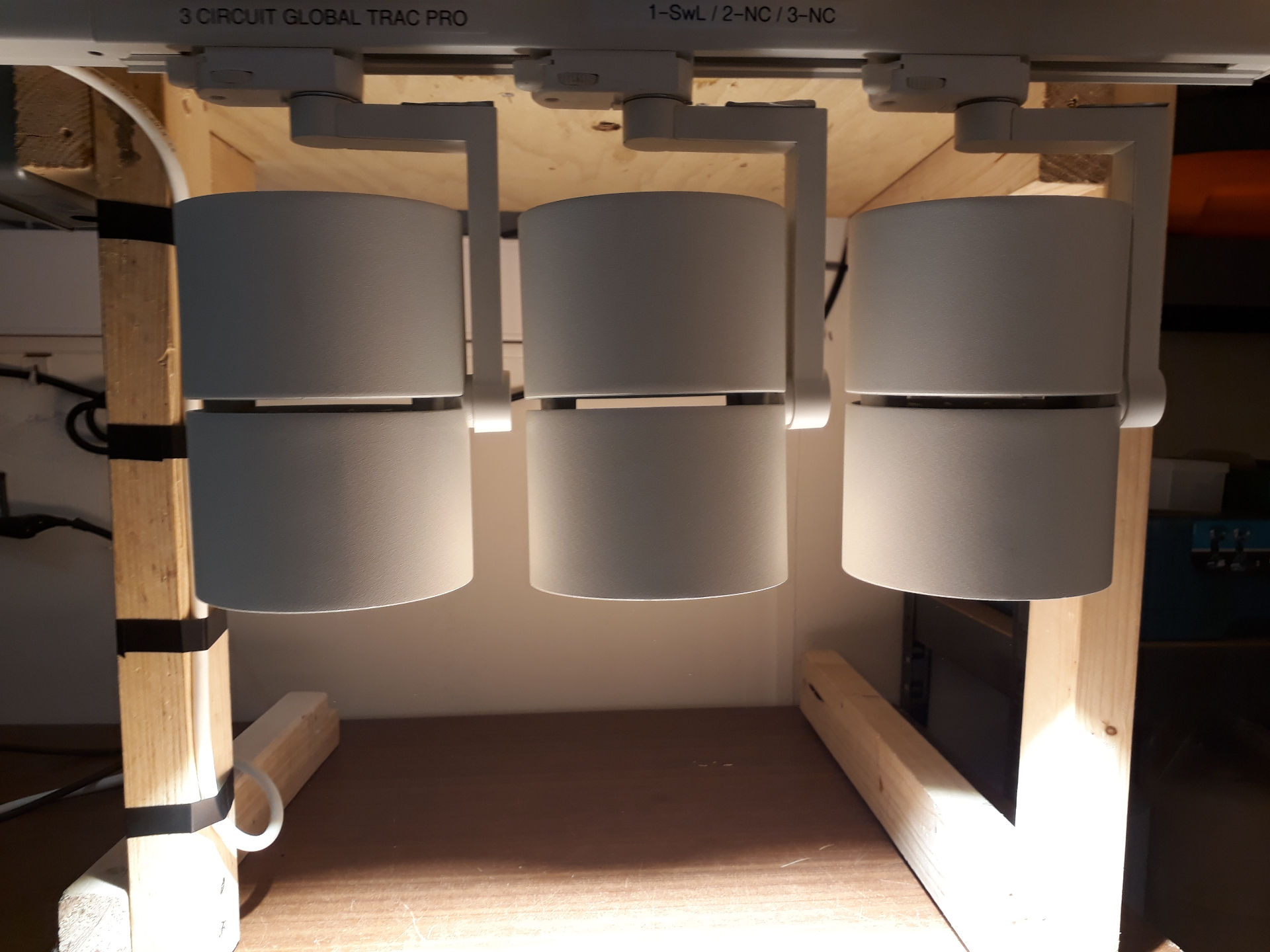 Fagerhult Touch Midi recovered spotlights on track